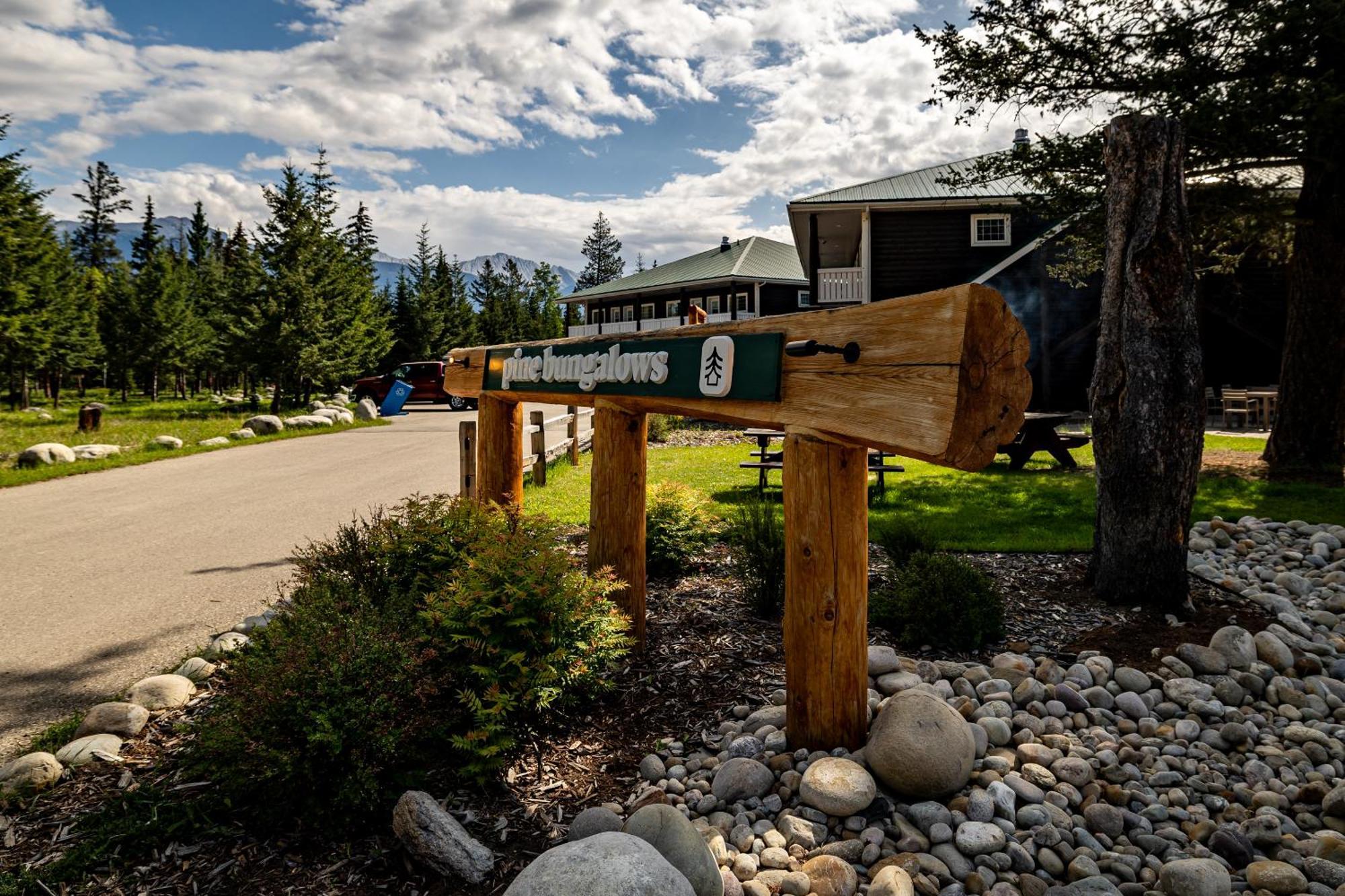 Pine Bungalows Jasper Kültér fotó