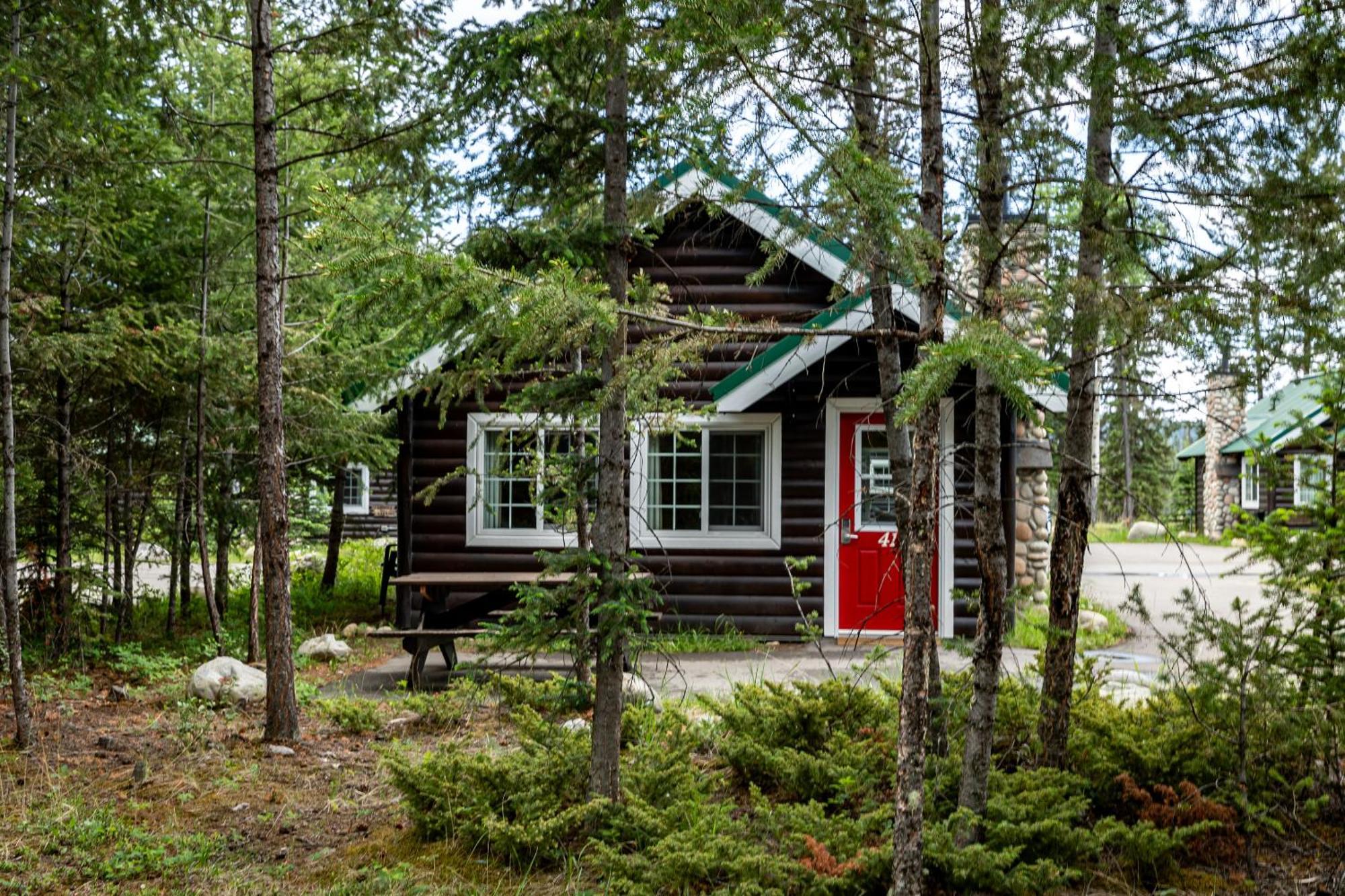 Pine Bungalows Jasper Kültér fotó